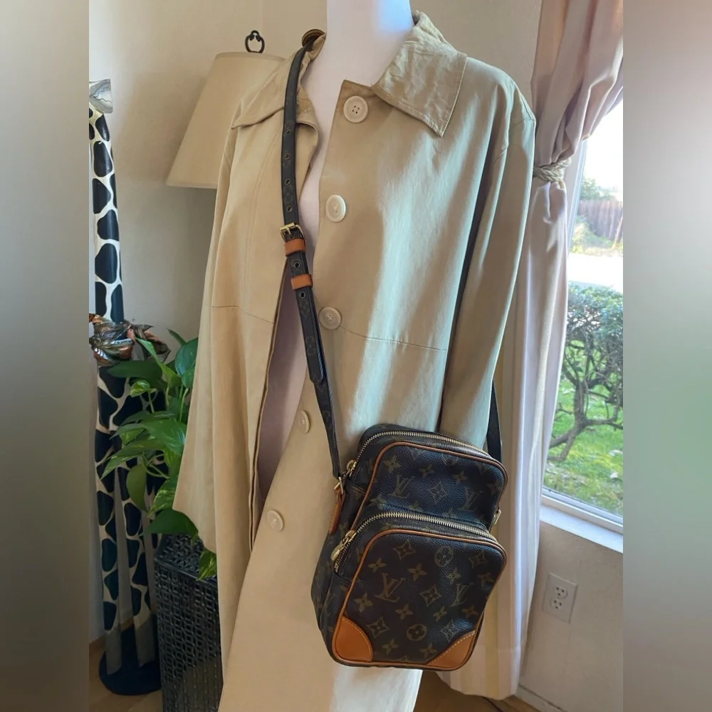 Louis Vuitton Amazone Monogram Crossbody Y2K, M45236, Vachetta Leather, Canvas - Picture 16 of 16
